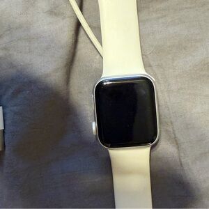 Apple Watch Series 6 silver